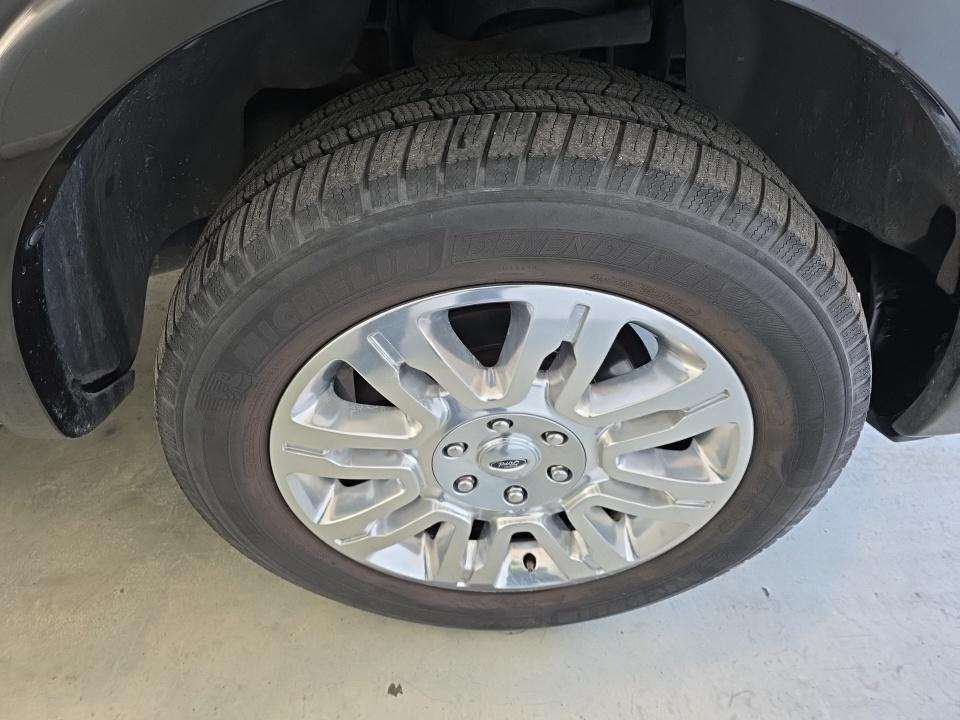 2014 Ford F-150 Platinum RWD