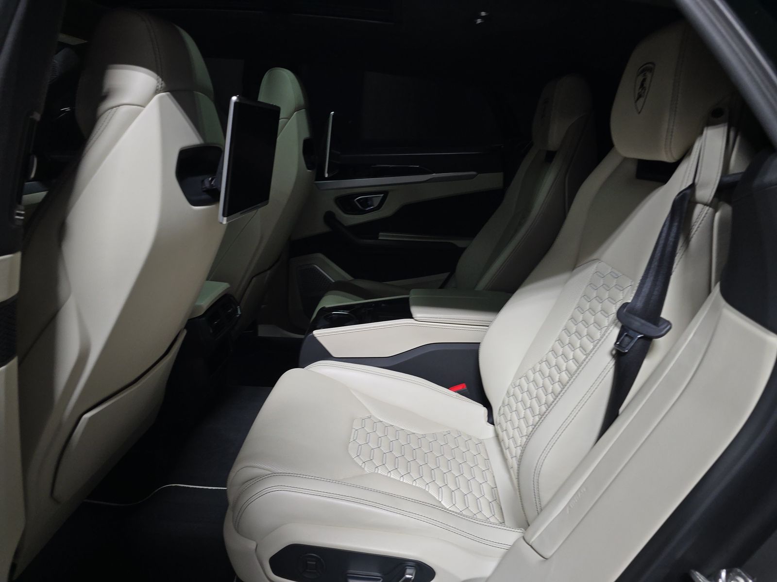 2019 Lamborghini Urus Base AWD