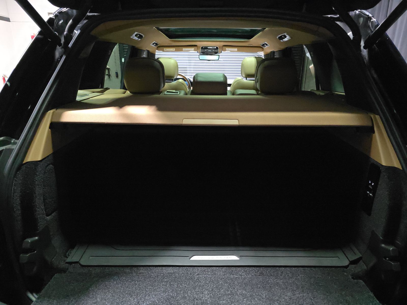 2023 Land Rover Range Rover SE AWD