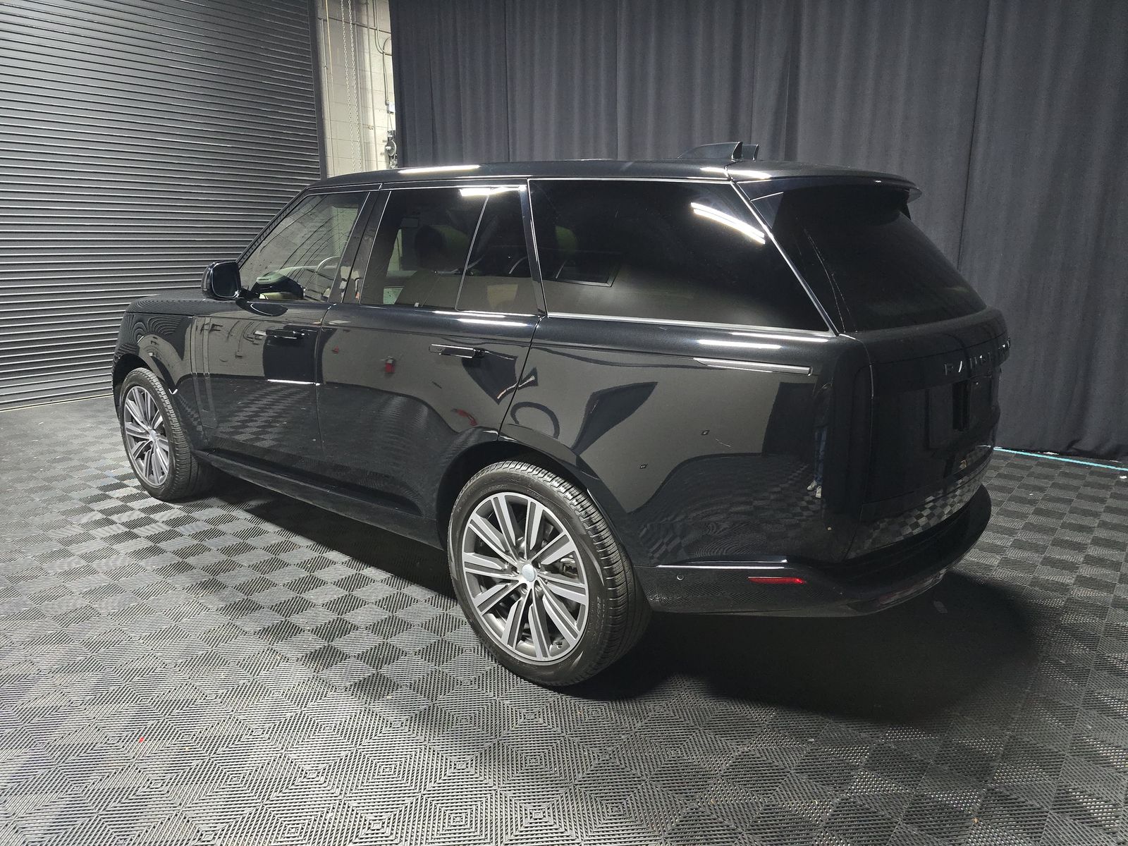2023 Land Rover Range Rover SE AWD