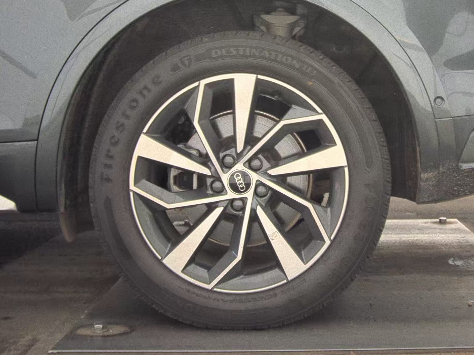 2023 Audi Q5 S line Prestige AWD