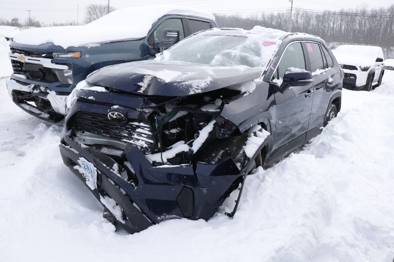 2025 Toyota RAV4 XLE AWD