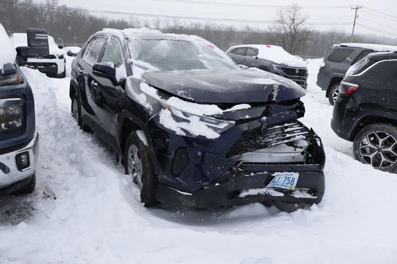 2025 Toyota RAV4 XLE AWD