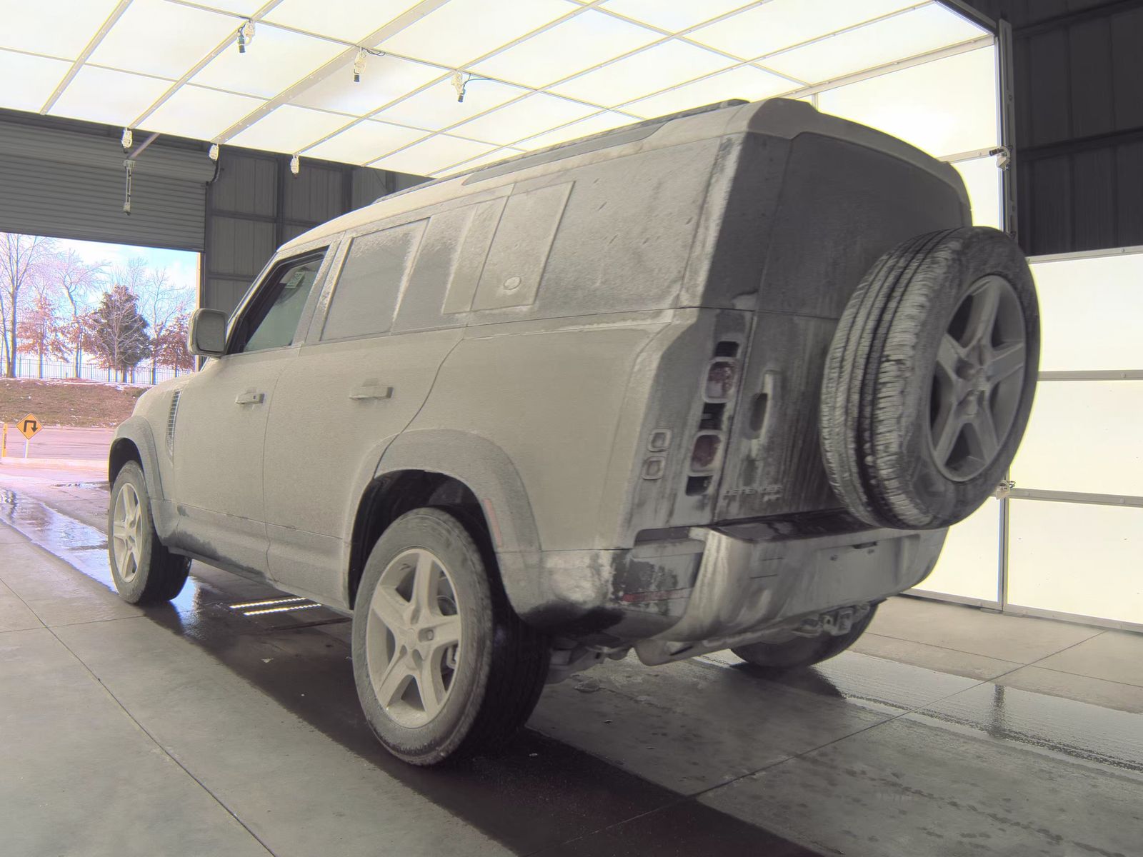 2023 Land Rover Defender 110 SE AWD