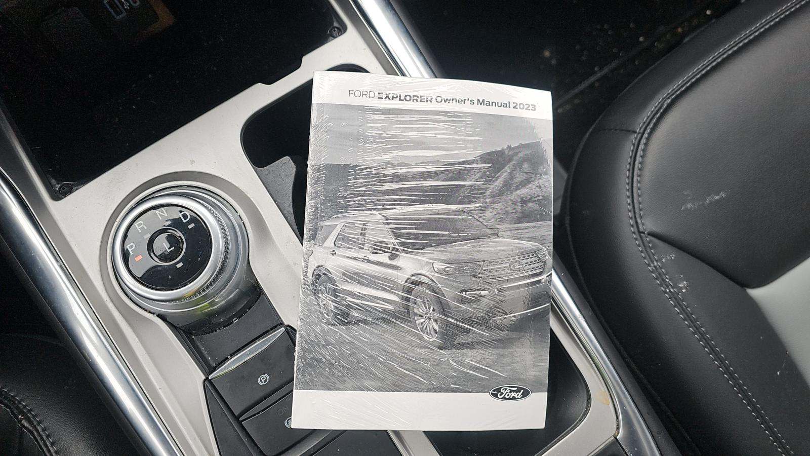 2023 Ford Explorer XLT AWD