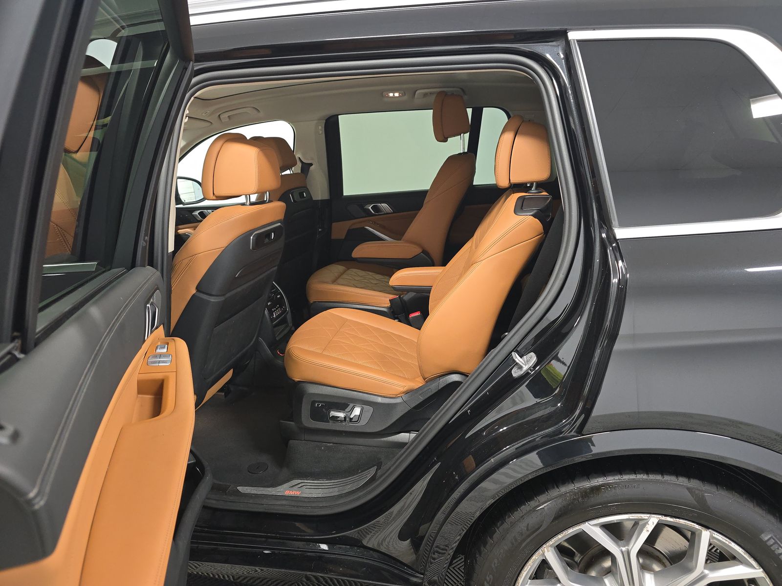 2024 BMW X7 xDrive40i AWD