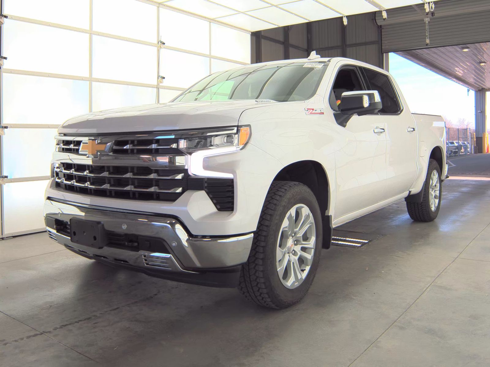 2025 Chevrolet Silverado 1500 LTZ AWD