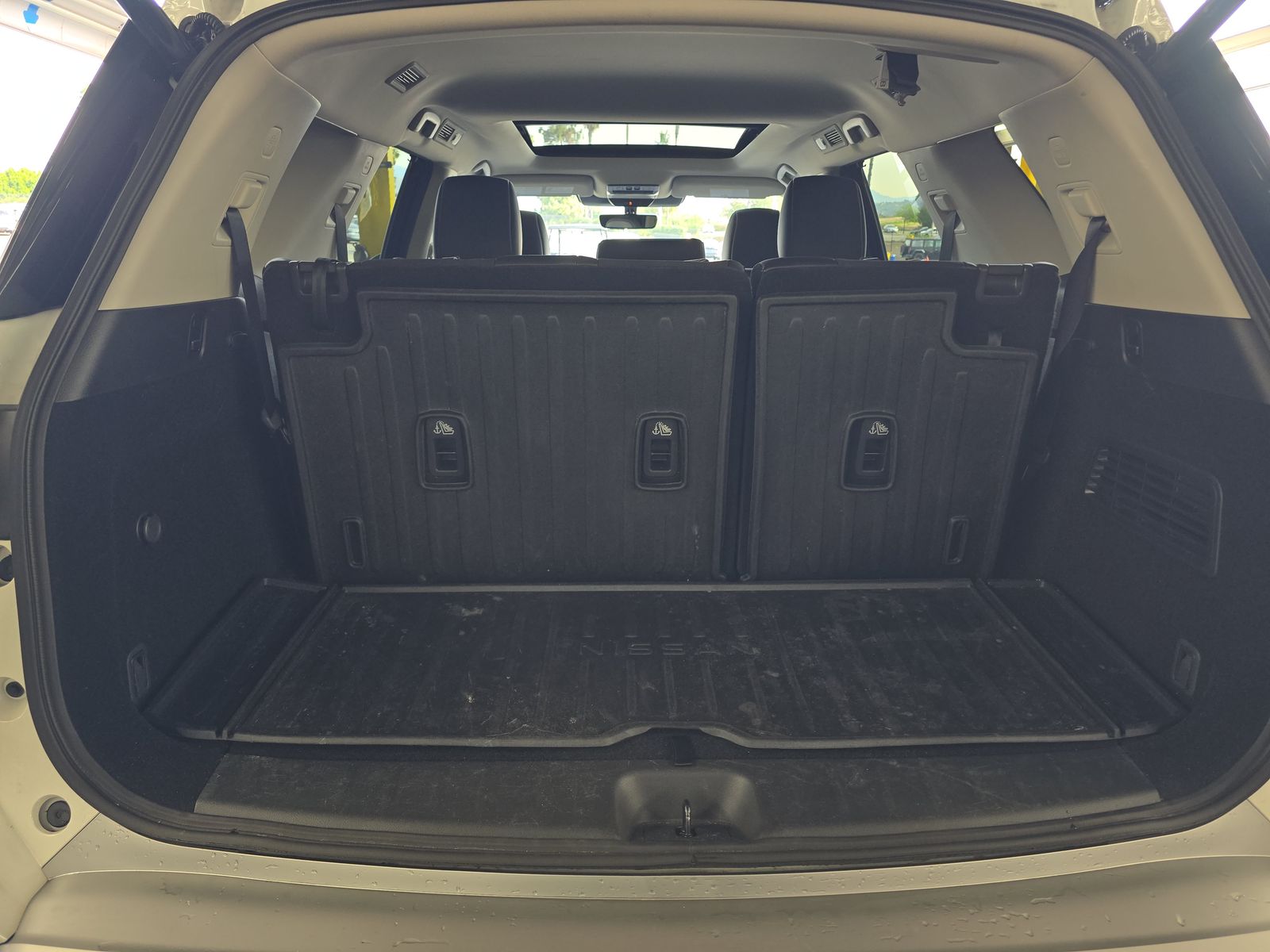 2024 Nissan Pathfinder Platinum AWD