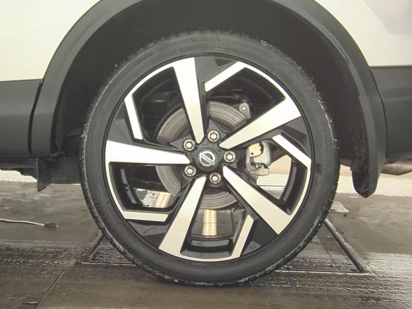 2022 Nissan Rogue Sport SL AWD