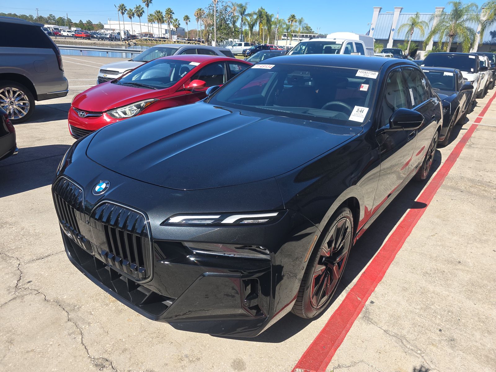 2025 BMW 7 Series 760i xDrive AWD