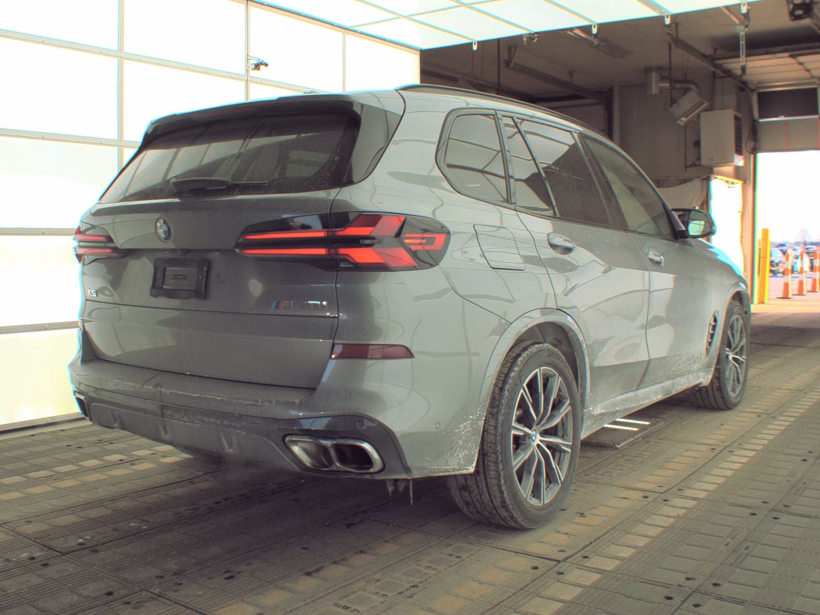 2026 BMW X5 M60i xDrive AWD