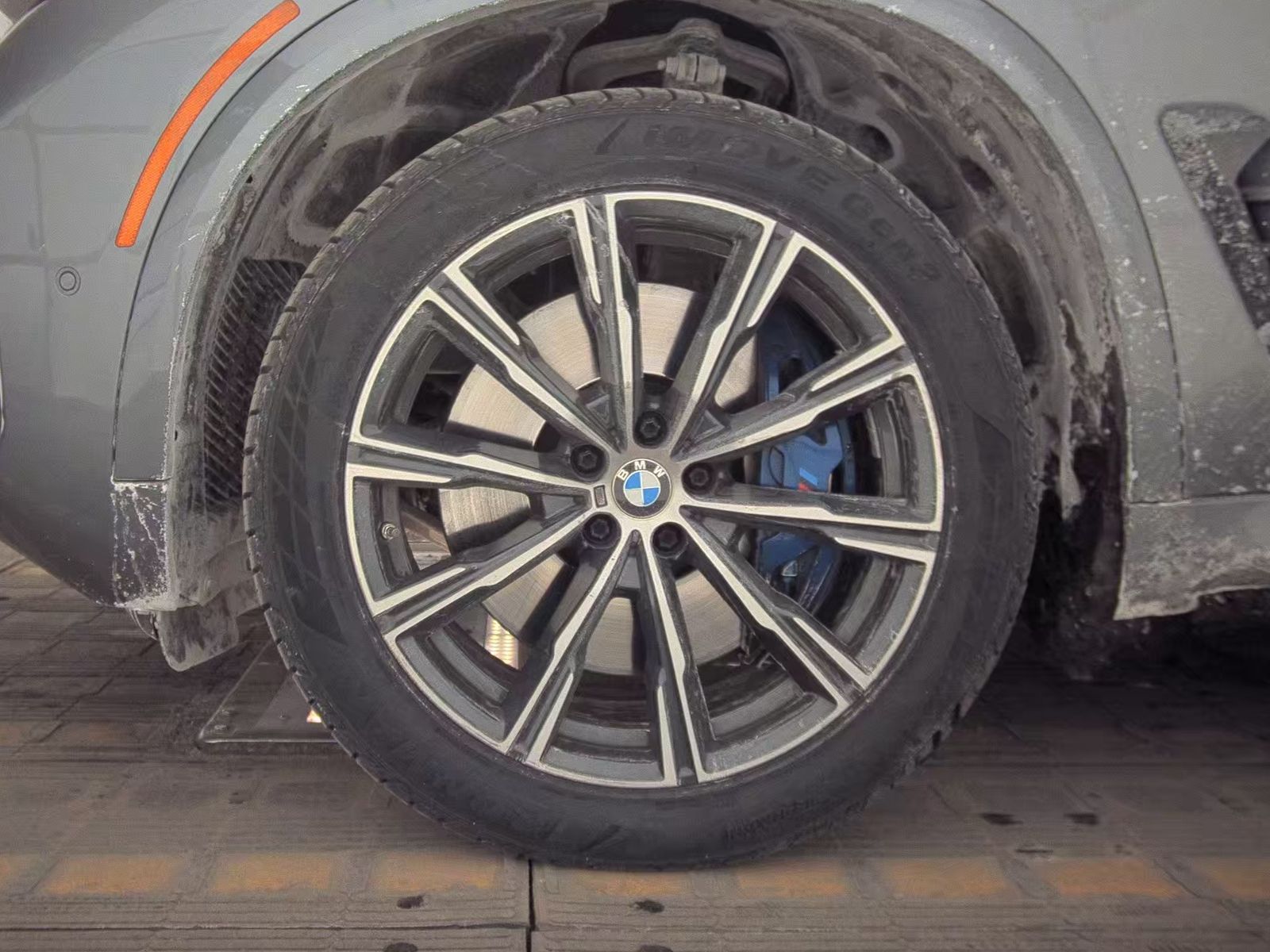 2026 BMW X5 M60i xDrive AWD