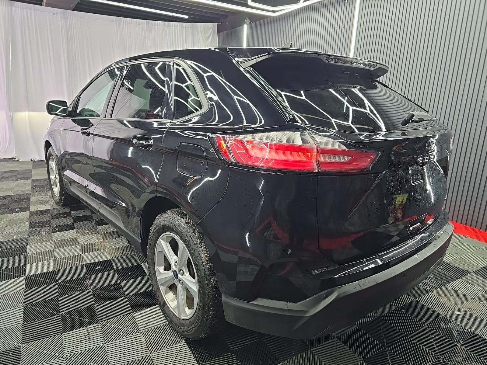 2021 Ford Edge SE AWD