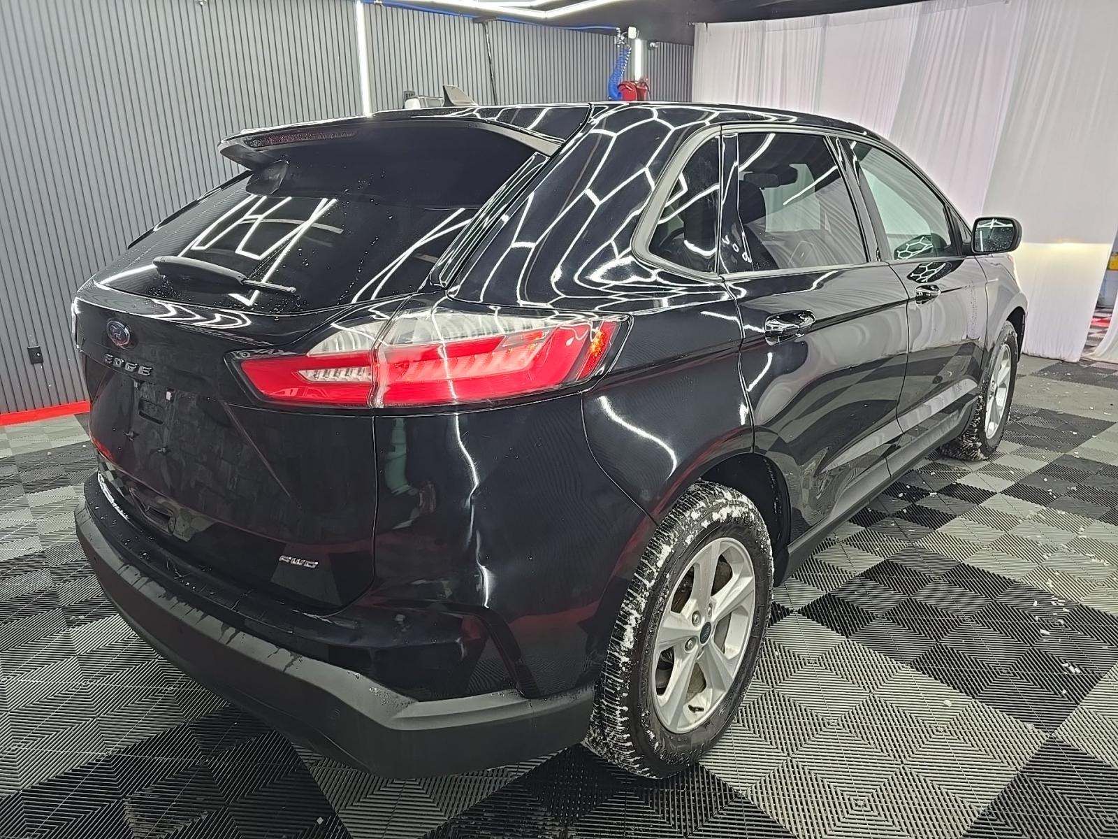 2021 Ford Edge SE AWD