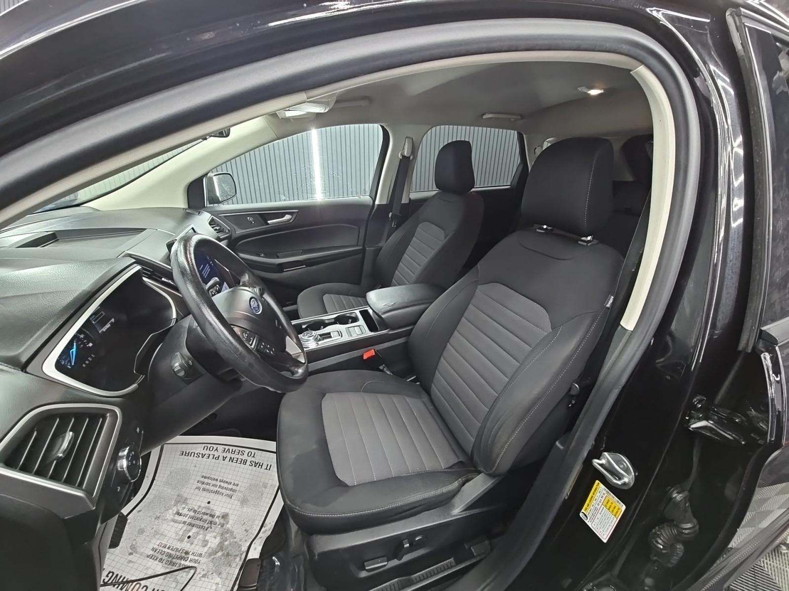 2021 Ford Edge SE AWD