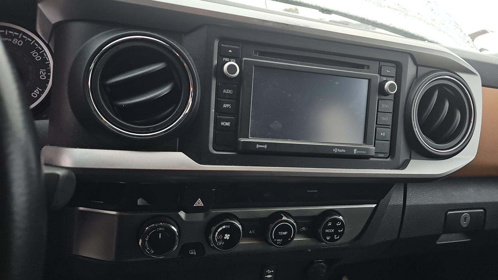 2017 Toyota Tacoma SR5 AWD