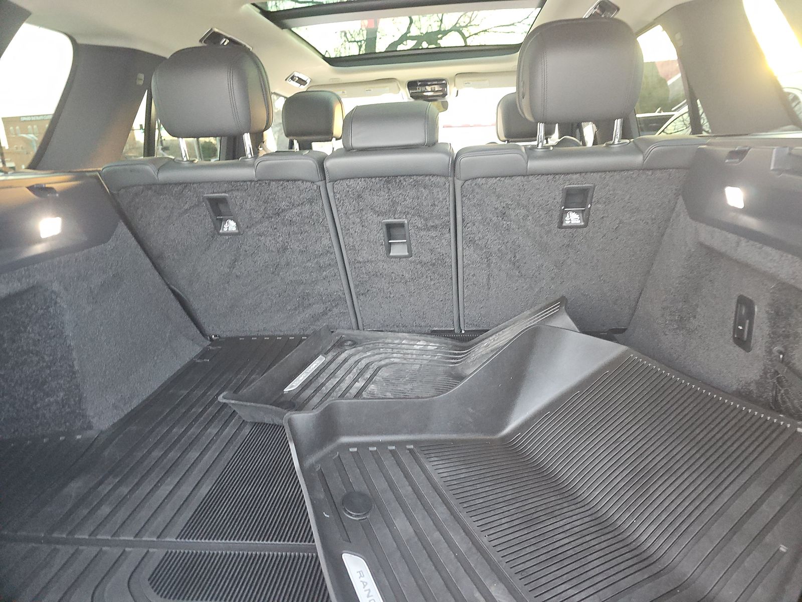 2023 Land Rover Range Rover SE AWD