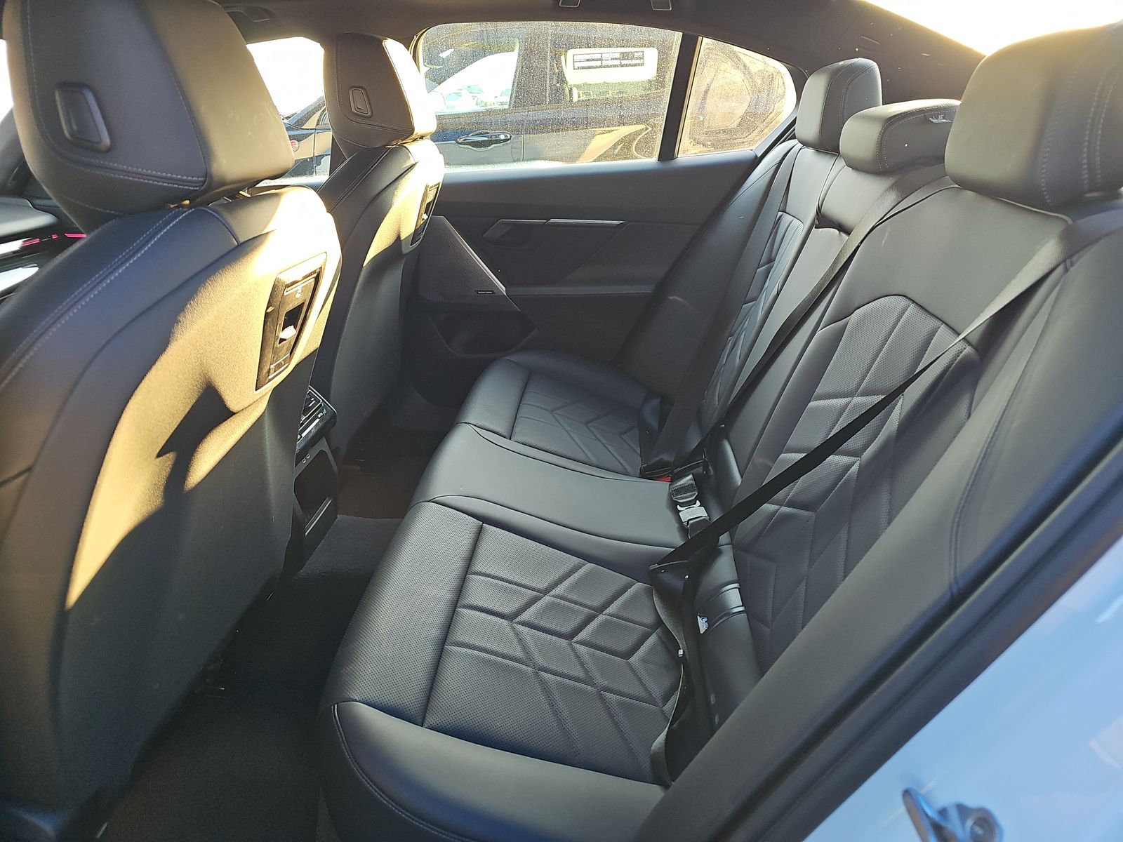 2025 BMW 5 Series 530i RWD