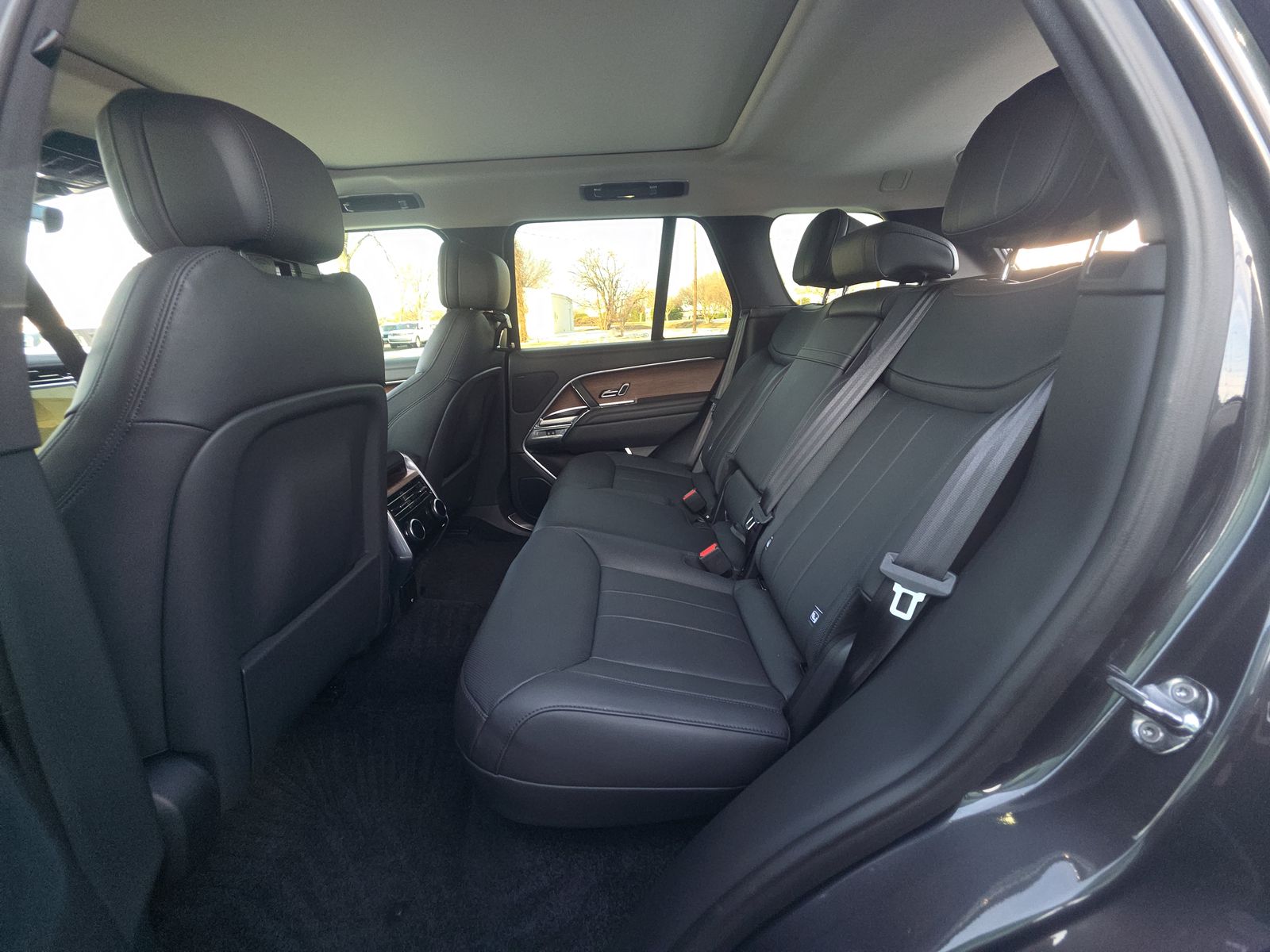 2024 Land Rover Range Rover SE AWD