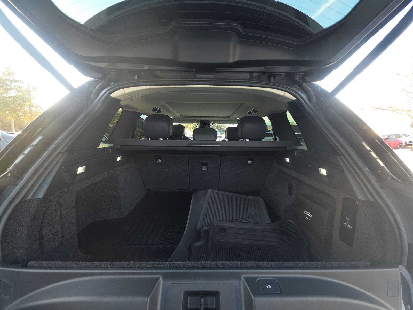 2024 Land Rover Range Rover SE AWD