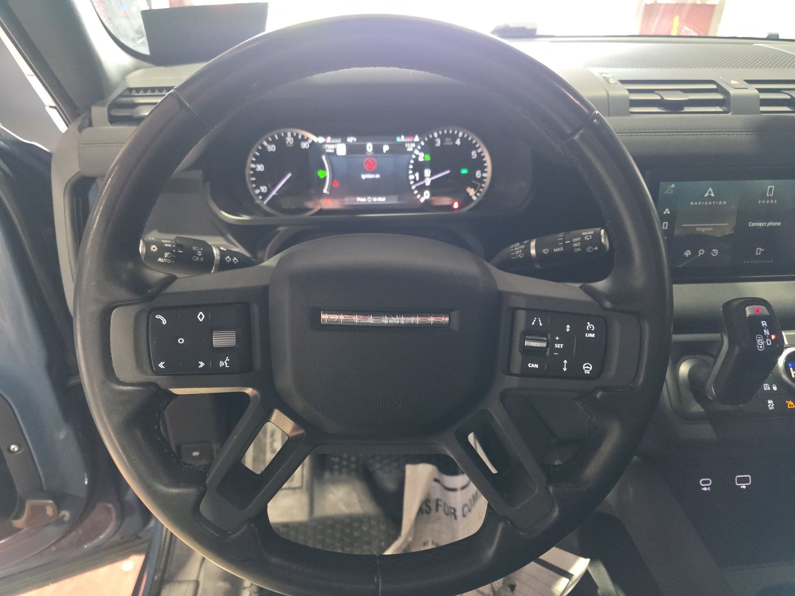 2023 Land Rover Defender 110 X-Dynamic SE AWD