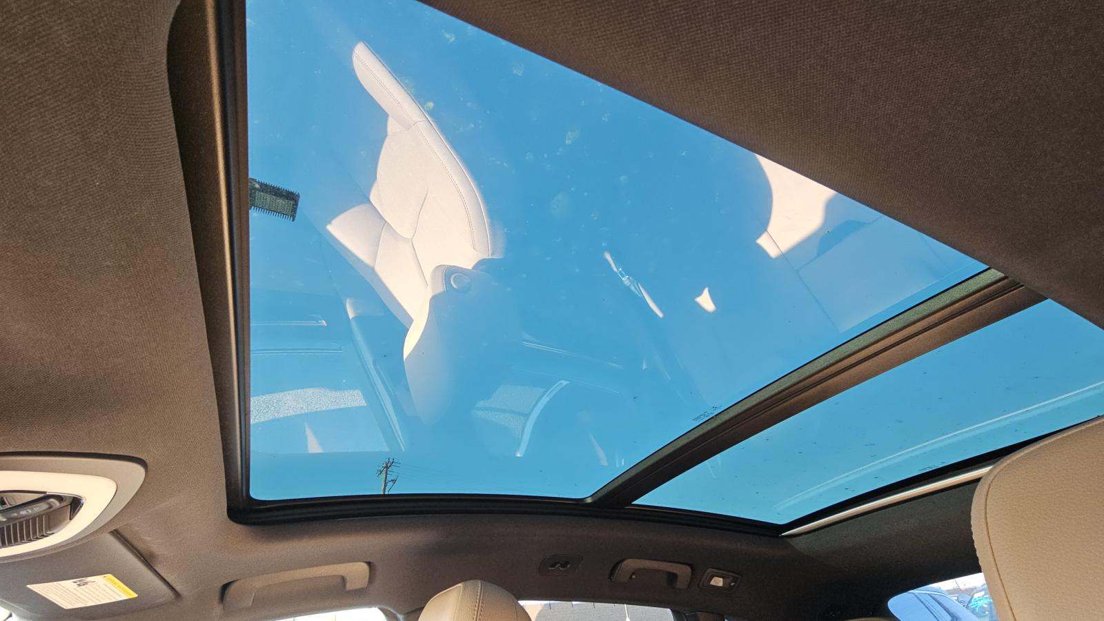 2022 Porsche Macan Base AWD