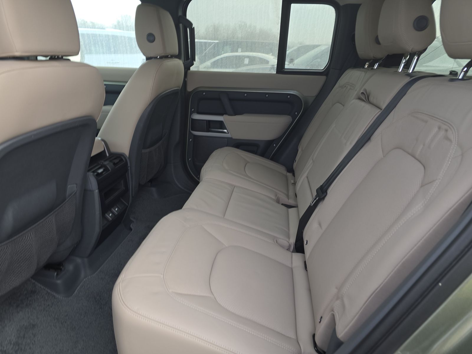 2023 Land Rover Defender 110 SE AWD