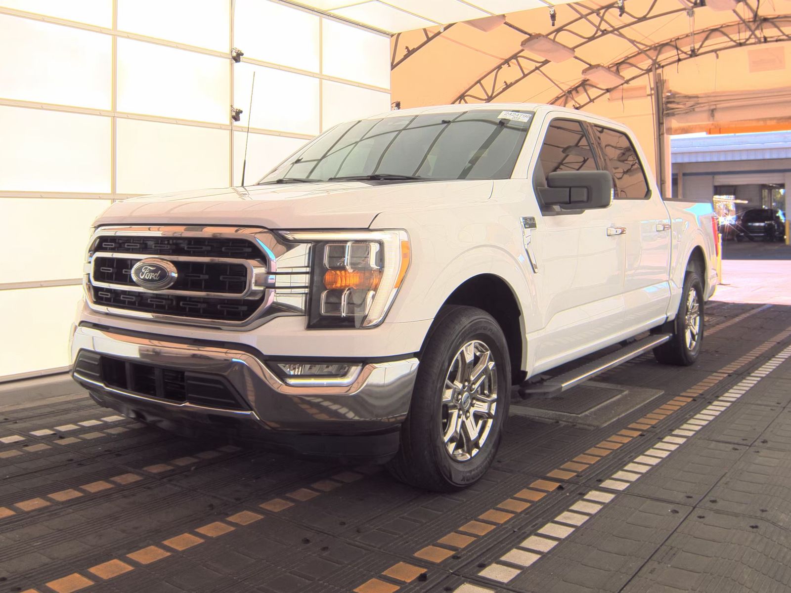 2023 Ford F-150 XLT RWD