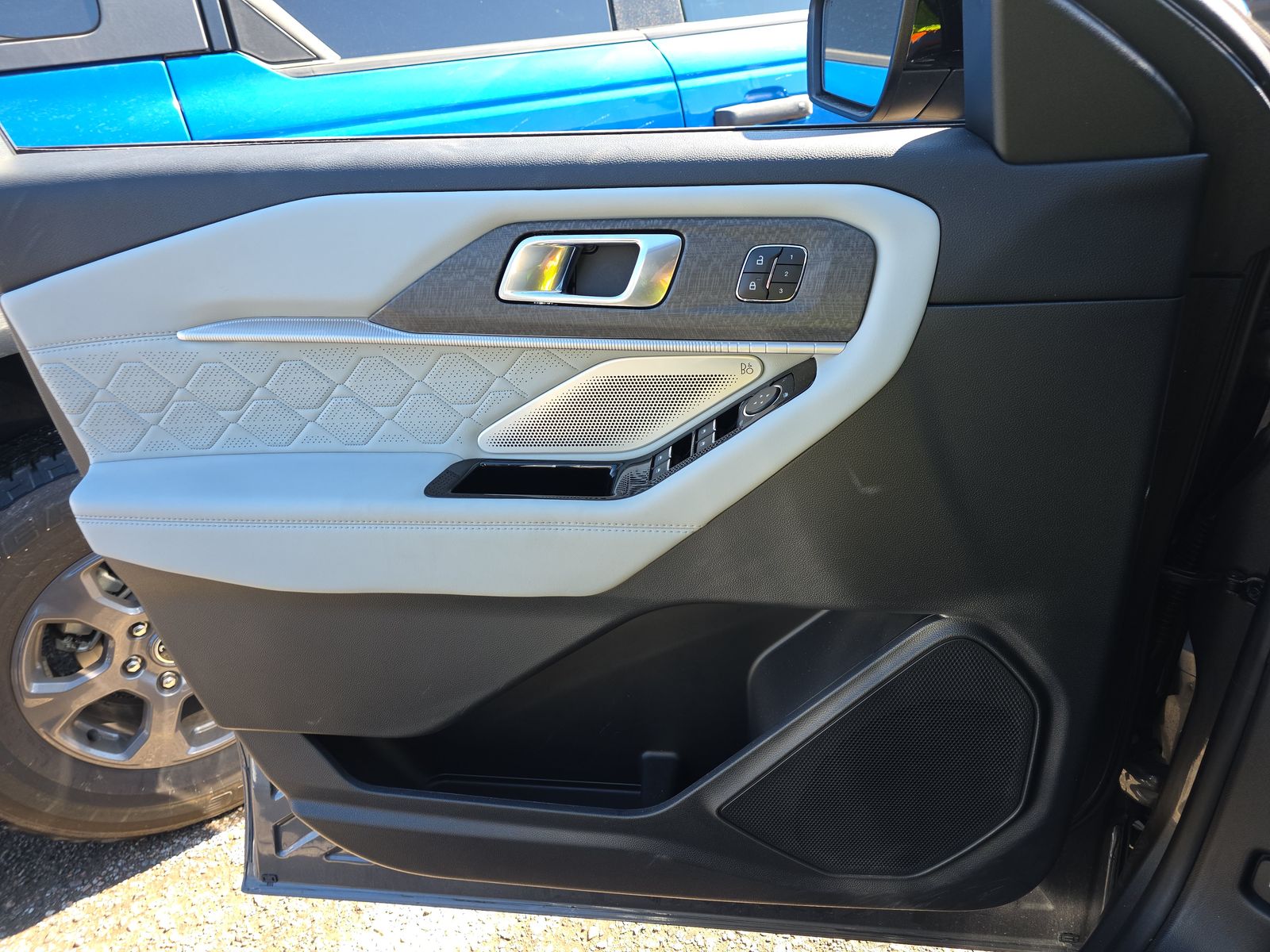 2025 Ford Explorer Platinum AWD