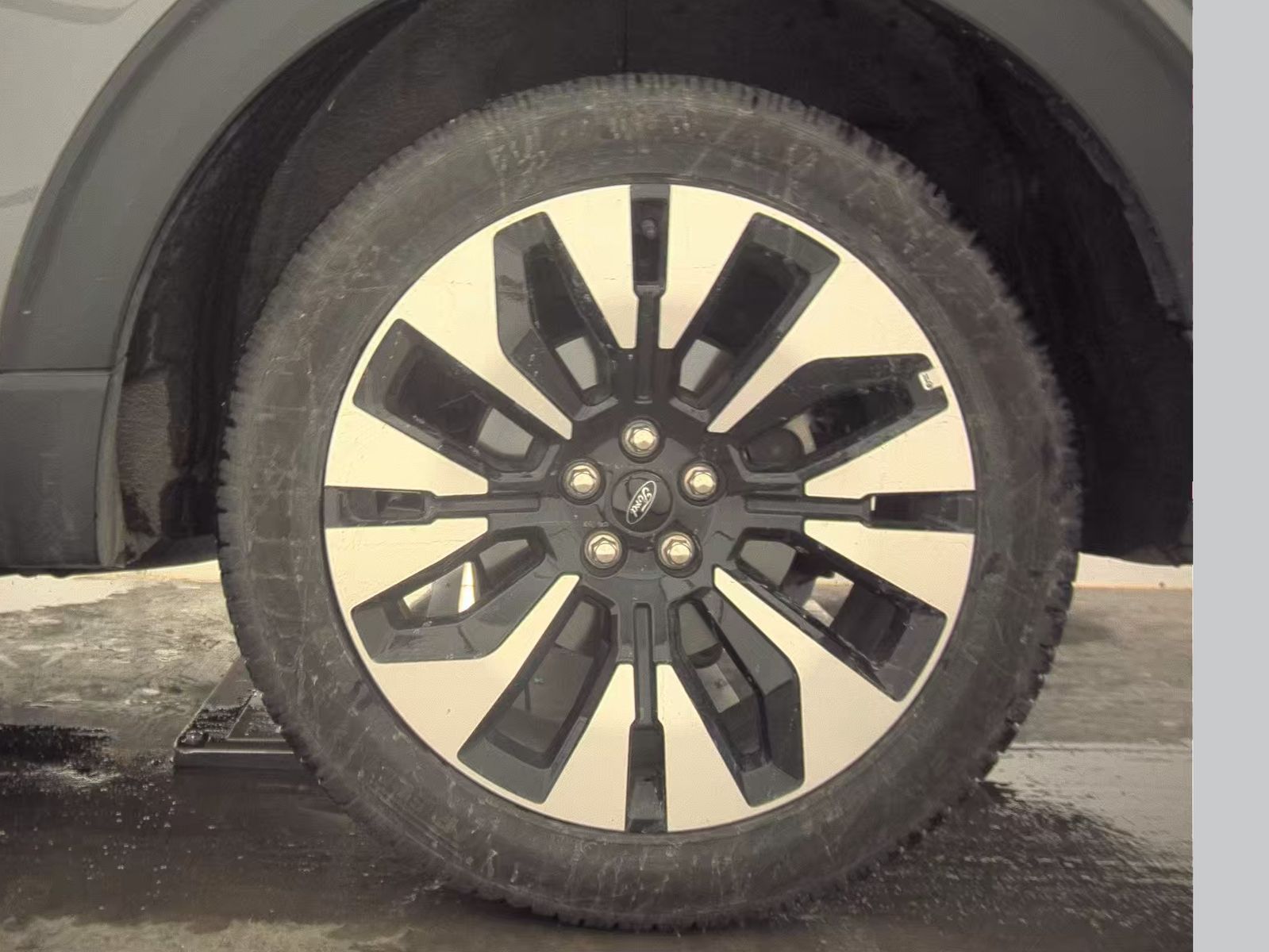 2025 Ford Explorer Platinum AWD