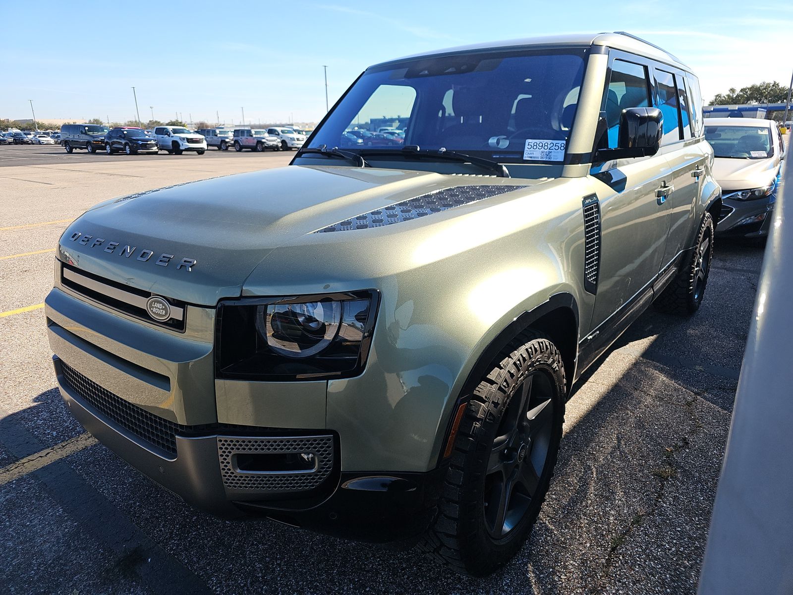 2021 Land Rover Defender 110 X-Dynamic SE AWD