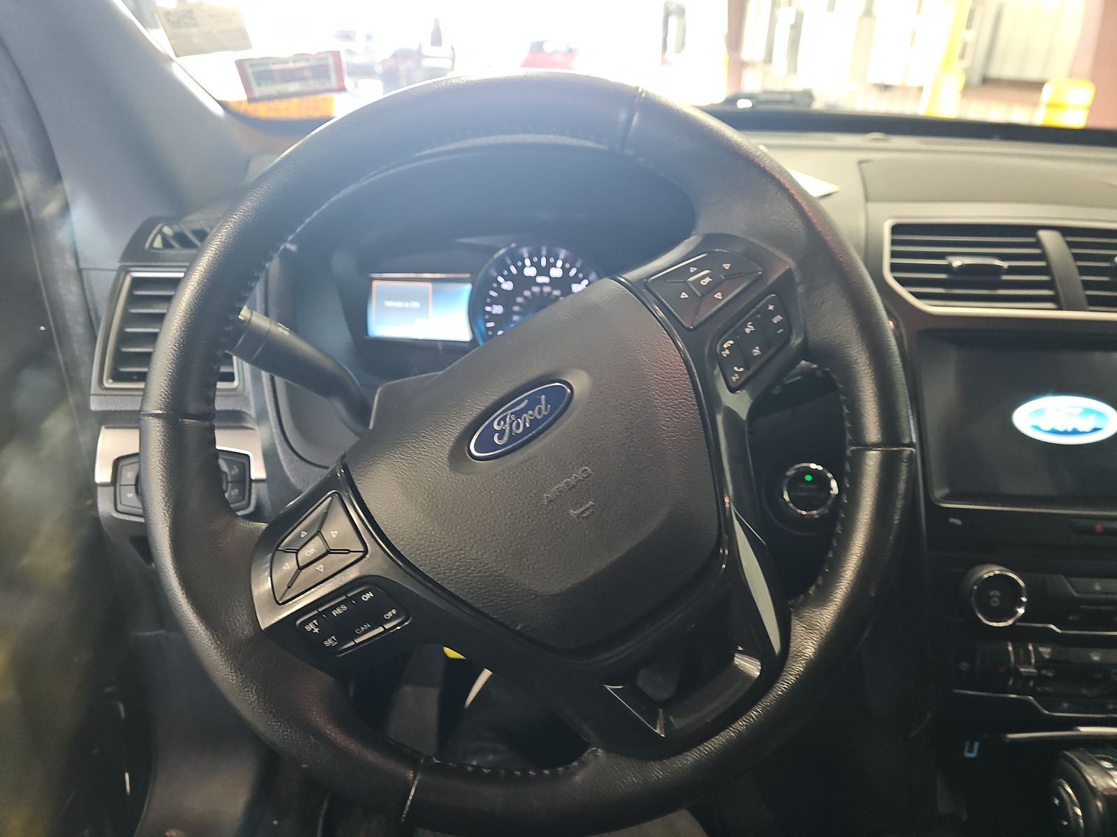 2018 Ford Explorer XLT AWD
