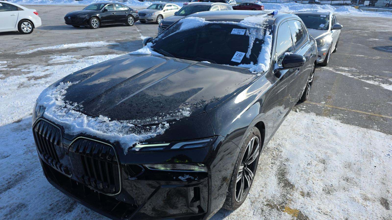 2025 BMW 7 Series 760i xDrive AWD