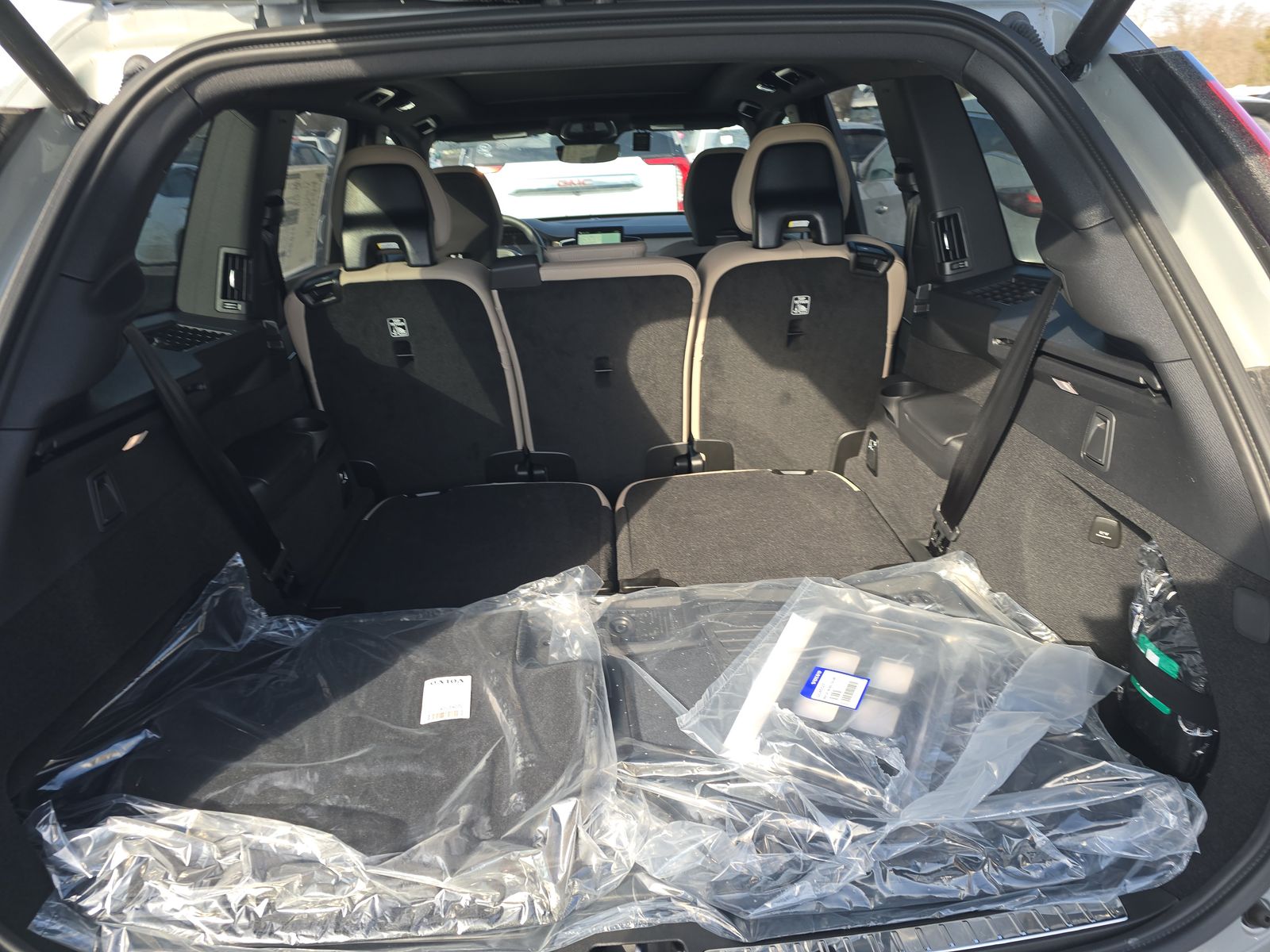 2025 Volvo XC90 B5 Plus AWD