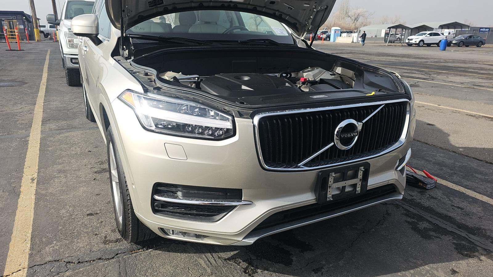 2016 Volvo XC90 T5 Momentum AWD