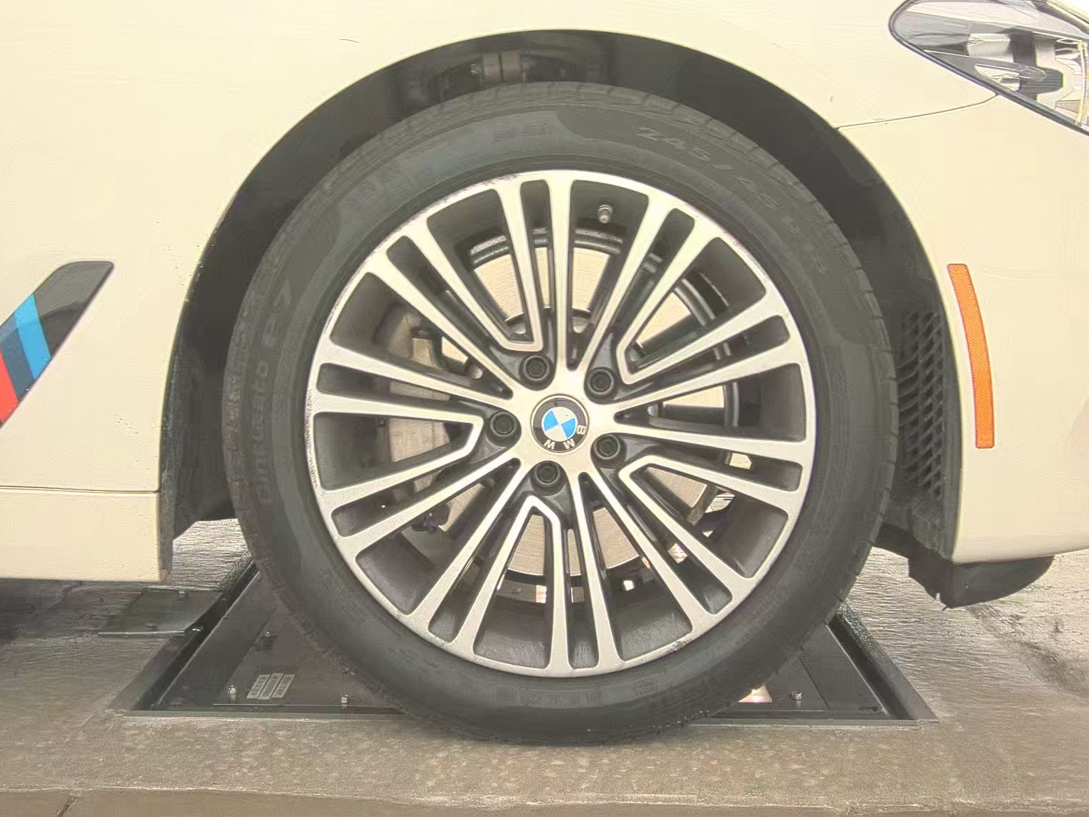 2018 BMW 5 Series 540i RWD