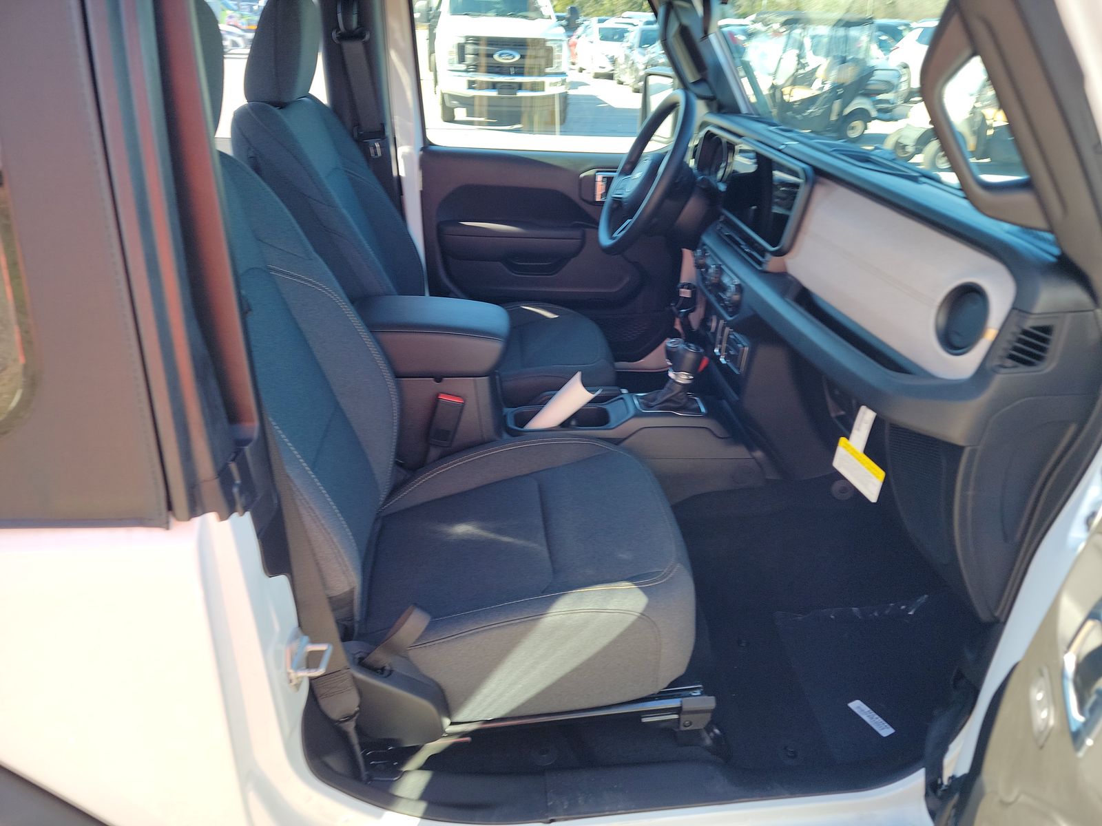 Jeep Wrangler 2 Door Sport снимка Jeep Wrangler 2 Door Sport