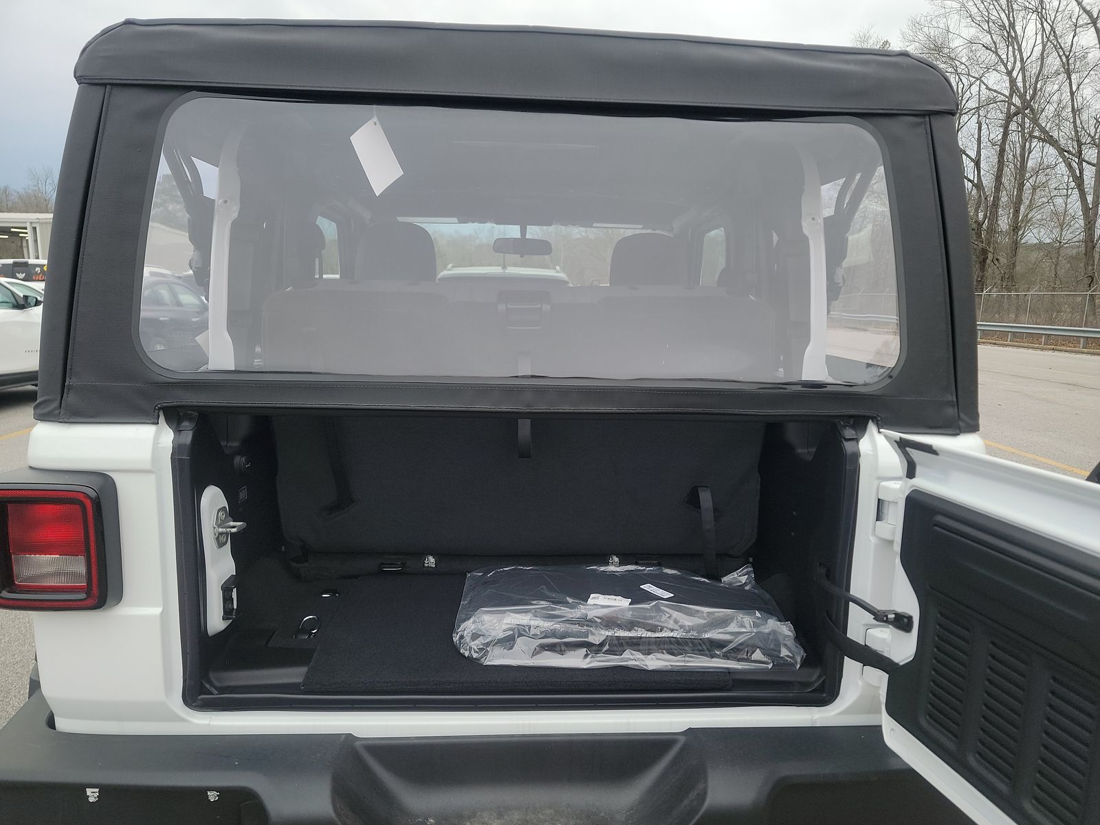 Jeep Wrangler 2 Door Sport снимка Jeep Wrangler 2 Door Sport