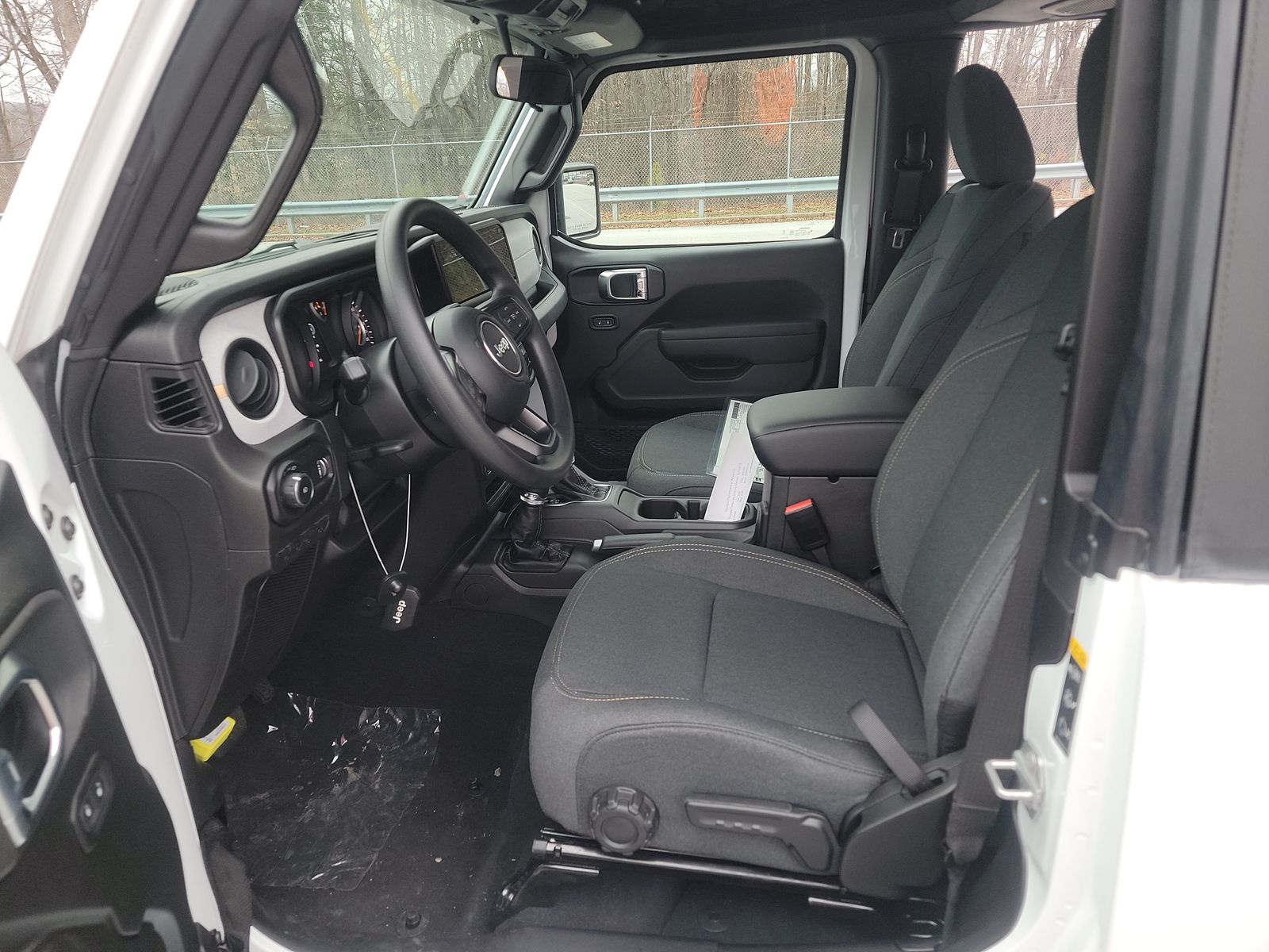 Jeep Wrangler 2 Door Sport снимка Jeep Wrangler 2 Door Sport