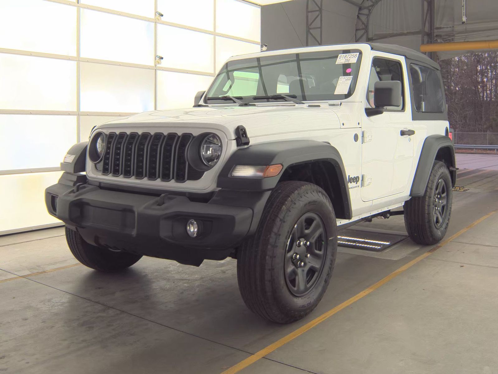Jeep Wrangler 2 Door Sport снимка Jeep Wrangler 2 Door Sport