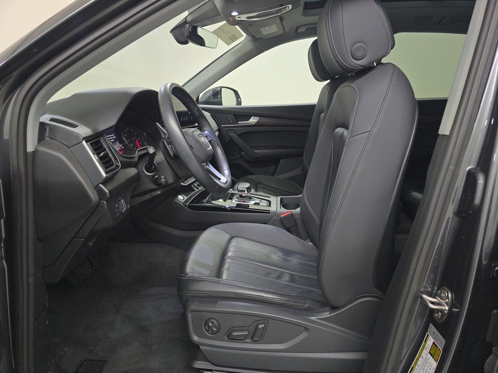 2023 Audi Q5 S line Premium AWD