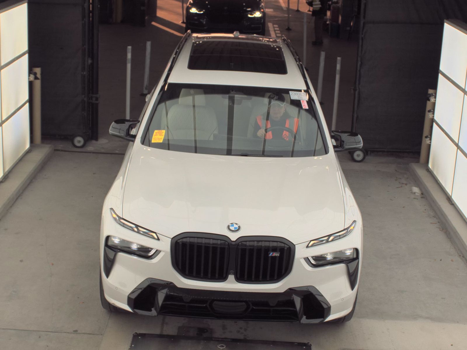 2024 BMW X7 M60i AWD