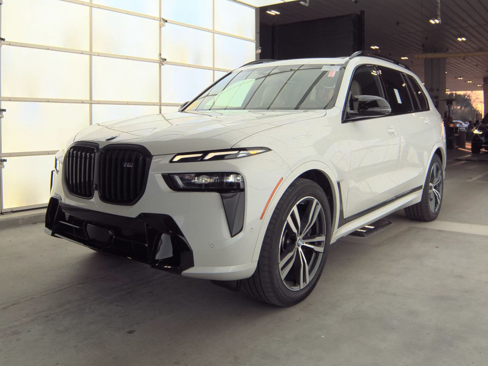 2024 BMW X7 M60i AWD