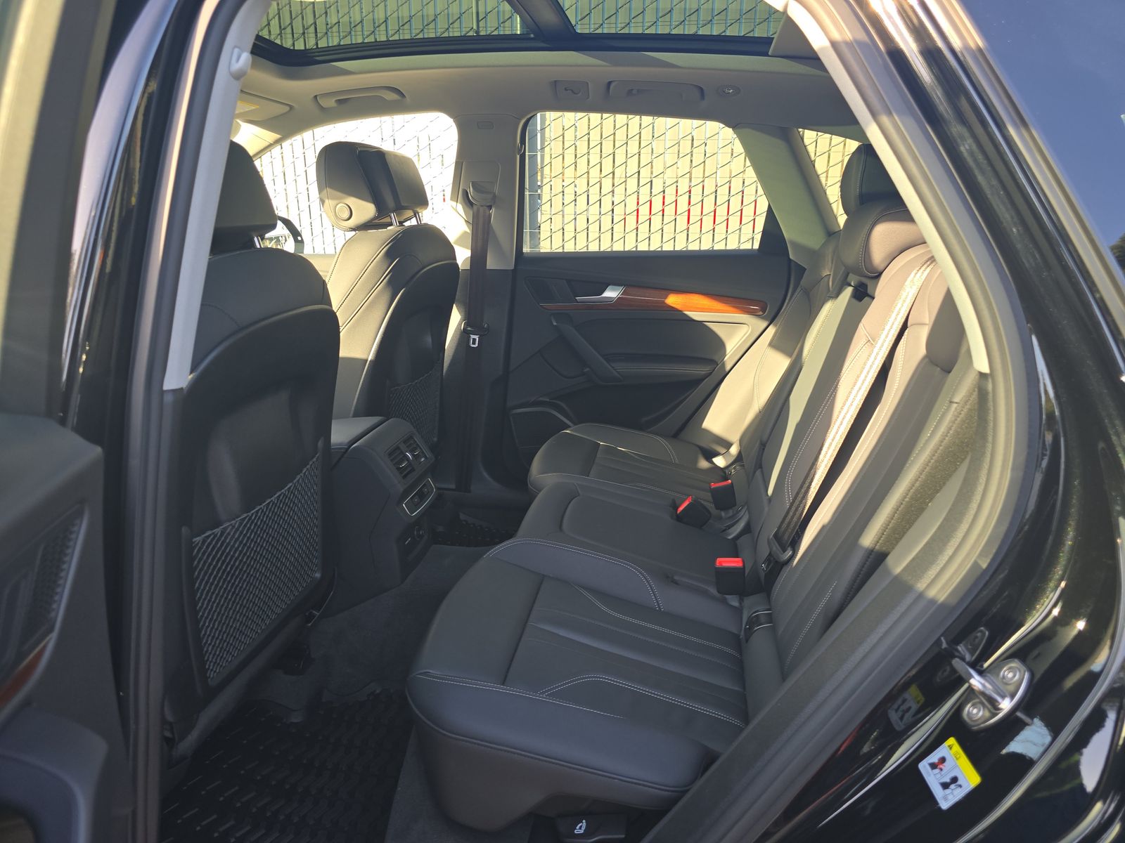 2022 Audi Q5 e Plug-In Hybrid S line Premium Plus AWD