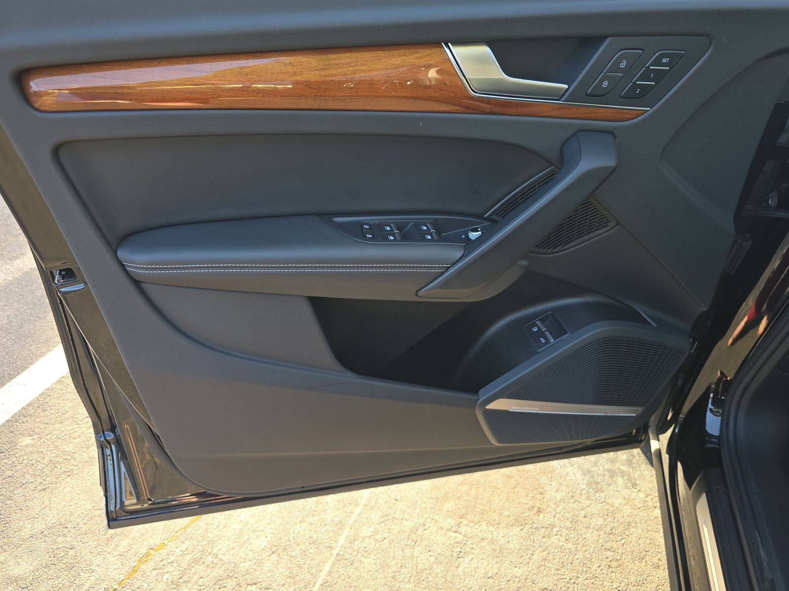 2022 Audi Q5 e Plug-In Hybrid S line Premium Plus AWD