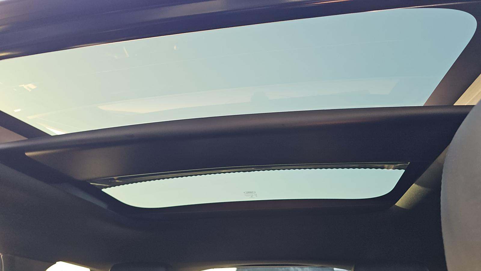 2022 Land Rover Range Rover Evoque R-Dynamic SE AWD