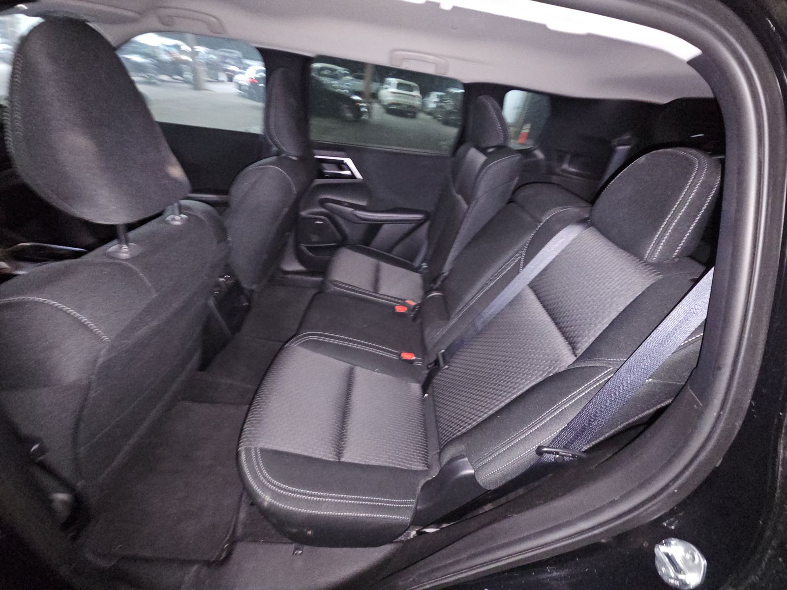 2025 Mitsubishi Outlander ES AWD