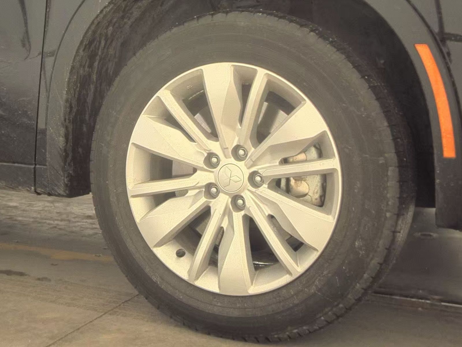 2025 Mitsubishi Outlander ES AWD