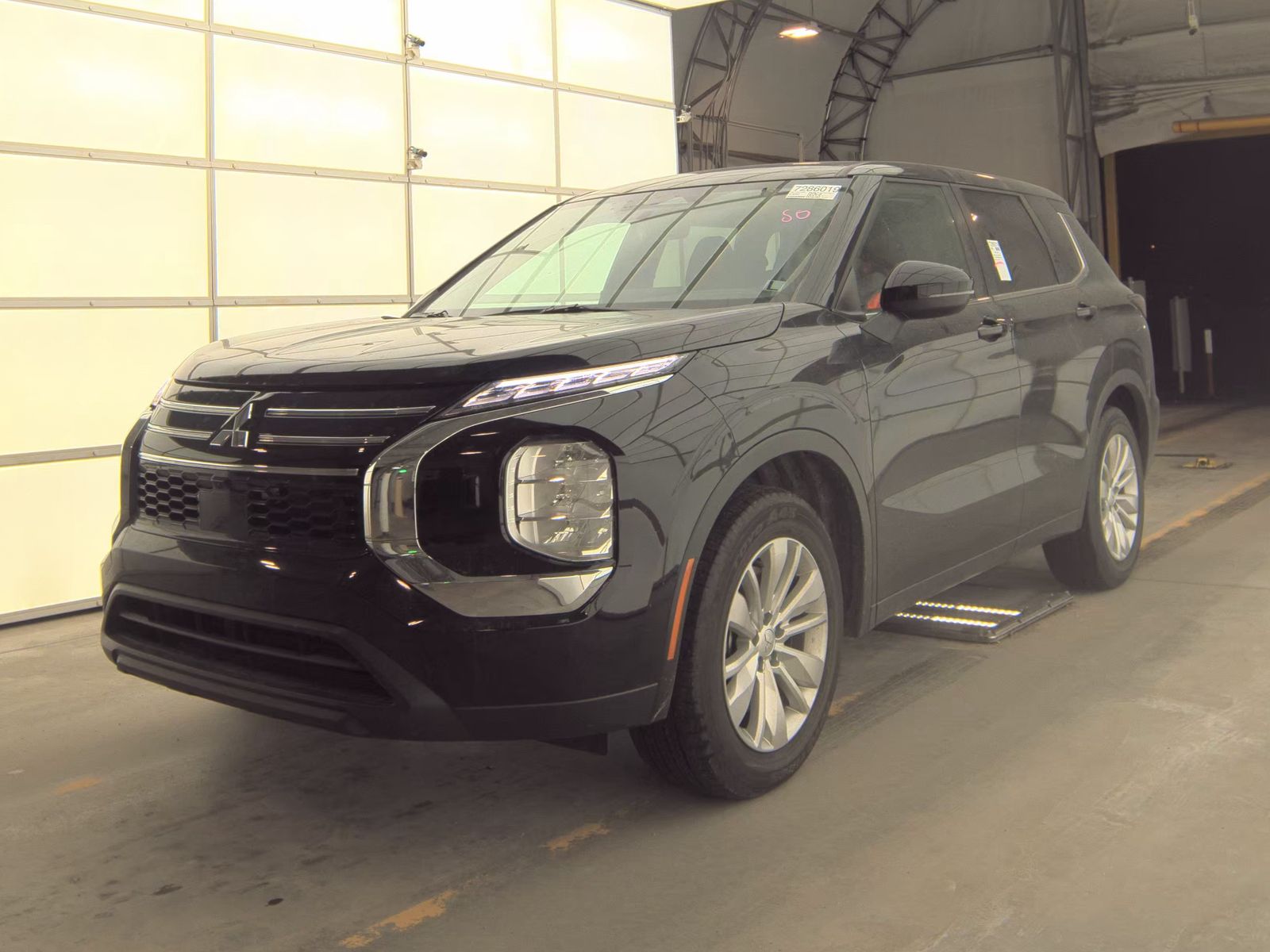 2025 Mitsubishi Outlander ES AWD