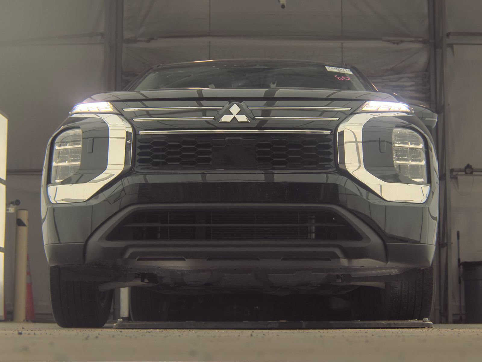 2025 Mitsubishi Outlander ES AWD